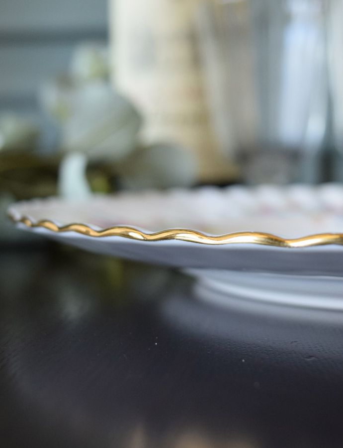 英国アンティークのおしゃれな食器