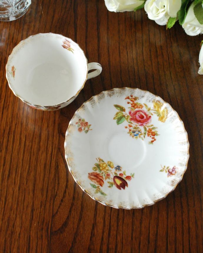 英国アンティークのおしゃれな食器
