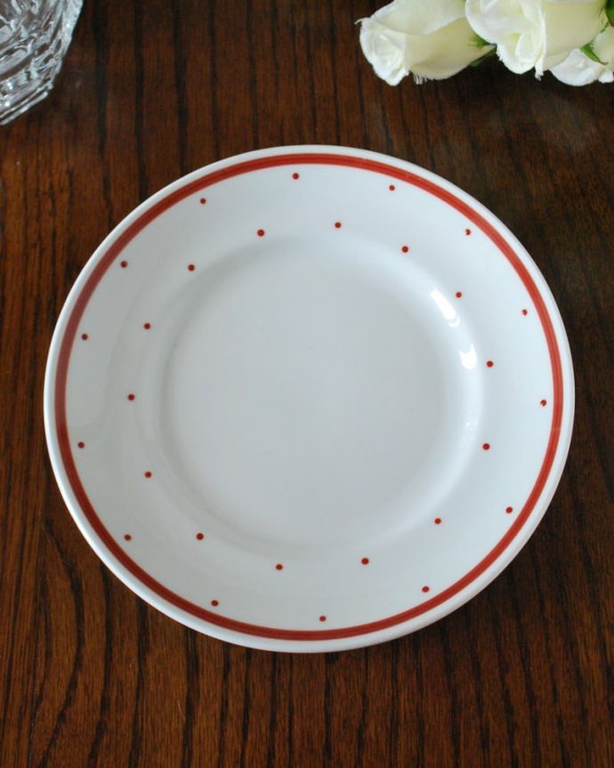 スージークーパー　アンティーク雑貨　イギリスで見つけたスージークーパーのヴィンテージプレート（レイズドスポット）。上から見るとこんな感じです状態のいいものだけを選んでいますが、アンティークなのでキズや欠けがある場合があります。(m-4133-z)