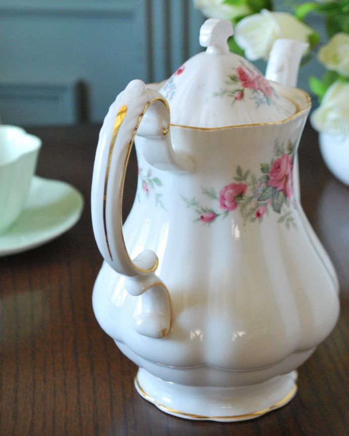 アンティーク雑貨　ポット　(m-4143-z)