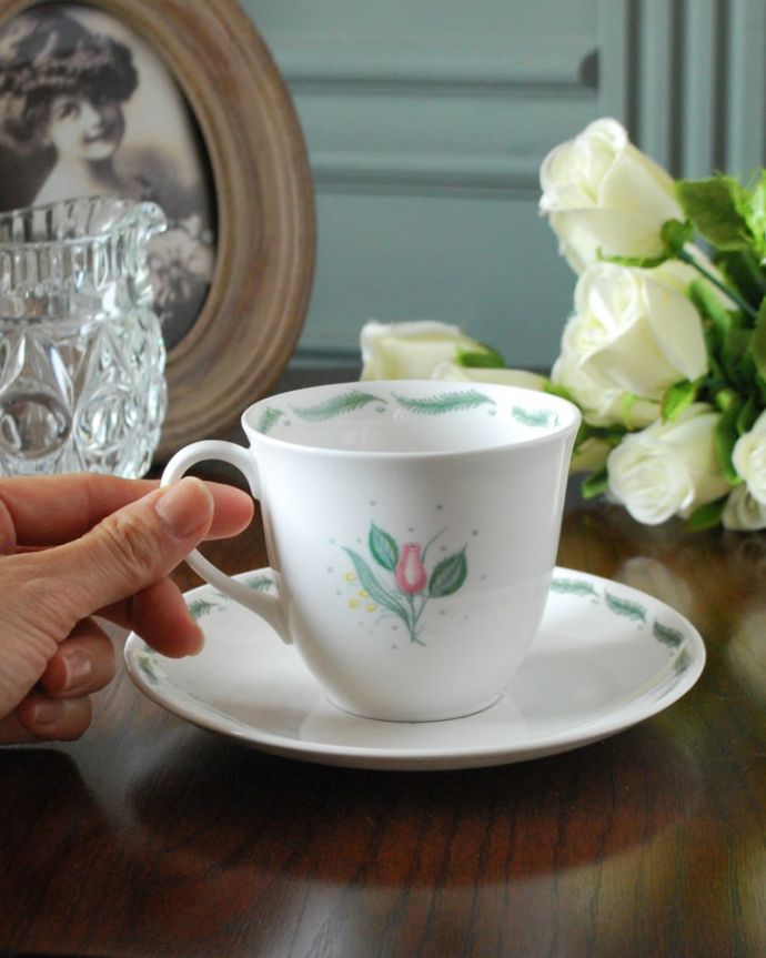 スージークーパーのカップ＆ソーサー