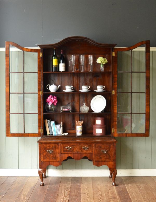 アンティークの収納家具、英国のガラスキャビネット（食器棚）(m-417-f