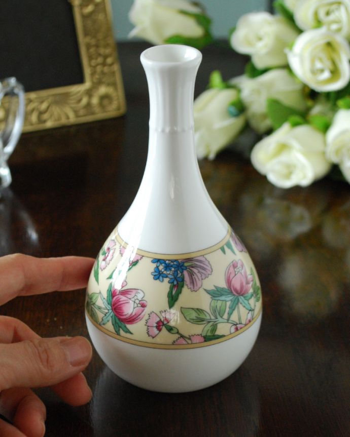ウェッジウッドの花器の大きさ