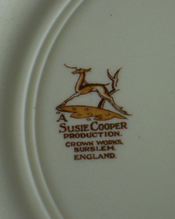 スージークーパ―のバックスタンプ