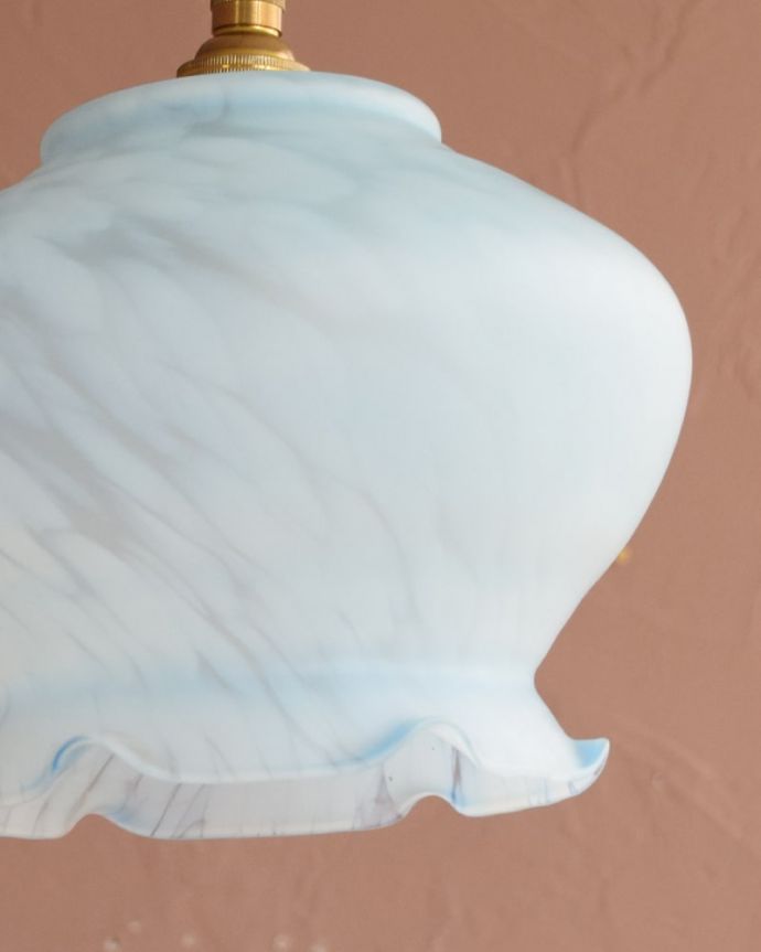 ペンダントライト　照明・ライティング　ガラスランプシェード　アンティークらしいデザインこだわりたい方におススメのアンティークのシェード。(m-4277-z)