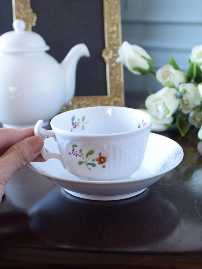 イギリスのカップ&ソーサー