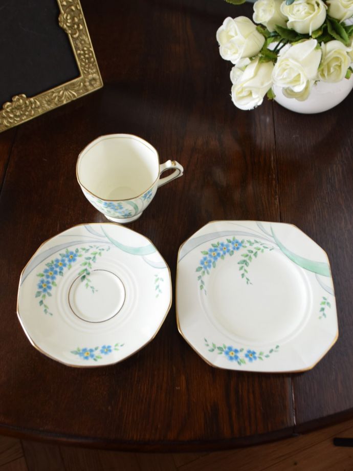 英国アンティークのおしゃれな食器