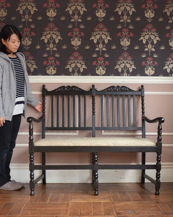 セティ・ソファ・ベンチ　アンティーク チェア　ジャコビアン様式がカッコイイ、オーク材のアンティークセティ（ソファベンチ）。最上級の美しさで見た人みんなを魅了する椅子アンティークの椅子の中でも特に美しいセティ。(m-430-c)