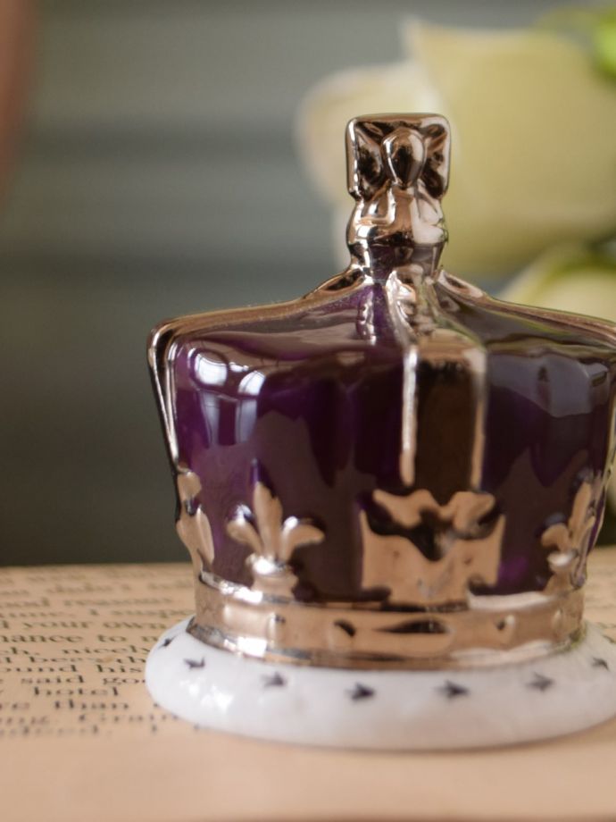 英国王室のコロネーショングッズ