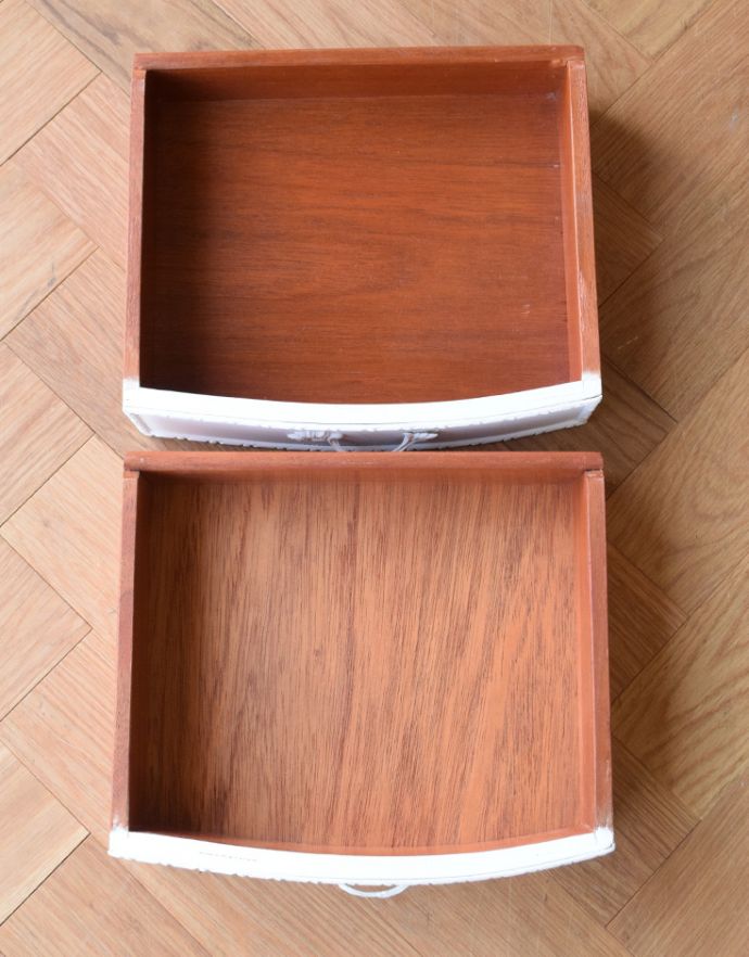 アンティークのチェスト アンティーク家具 アンティークペイント家具、フランスの美しいサイドチェスト。引き出しが2杯あります。(m-432-f-1)