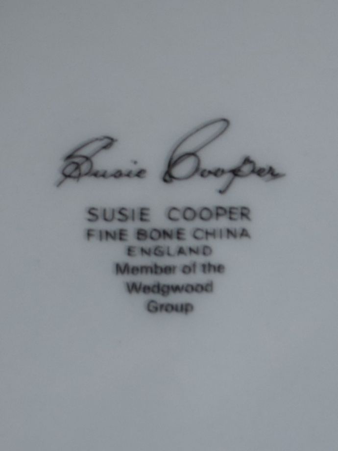 スージークーパーのバックスタンプ