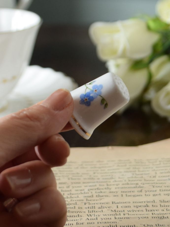 英国アンティークのおしゃれなシンブル