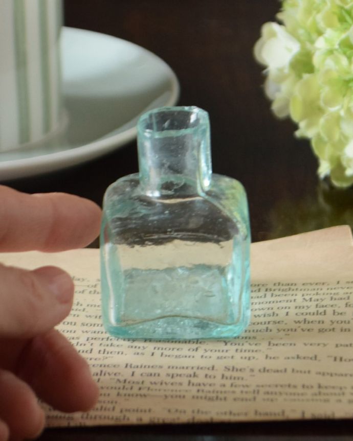 アンティークのガラス雑貨