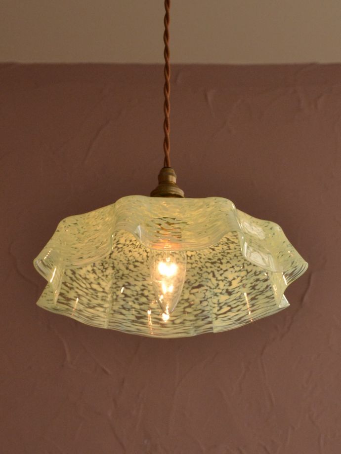 アンティーク照明の美しい灯り