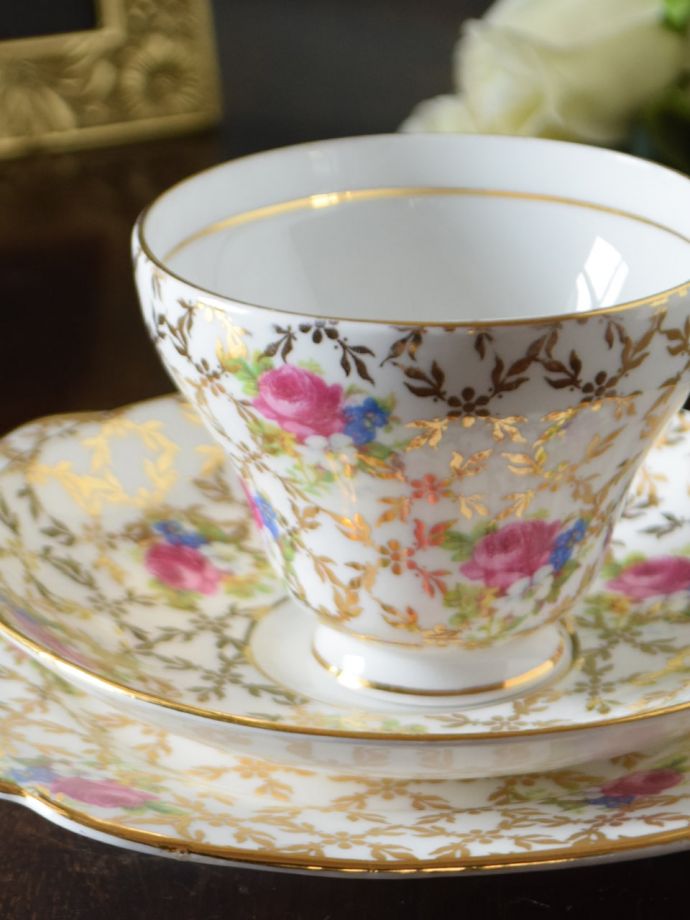 アンティークのカップ&ソーサー(トリオ)