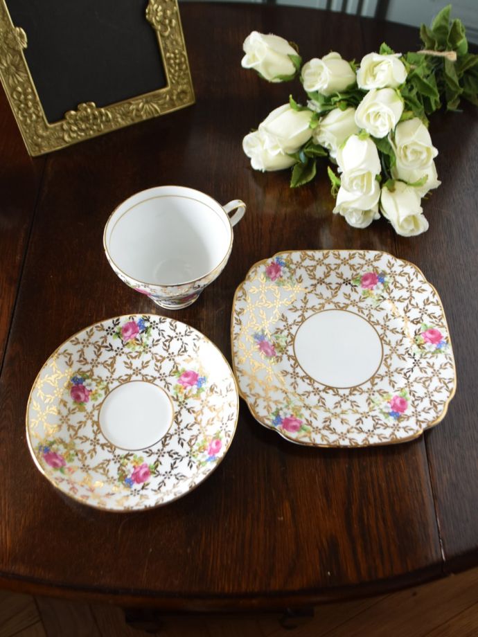 英国アンティークのおしゃれな食器