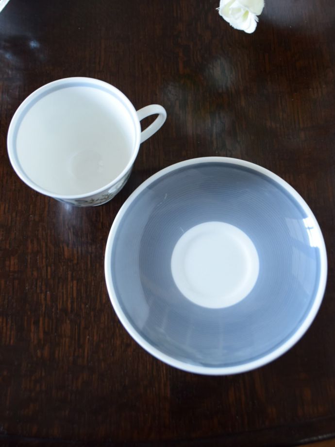 英国アンティークのおしゃれな食器