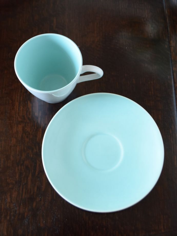 イギリスのアンティーク食器、プール・ポタリーのTwintone（Ice Green