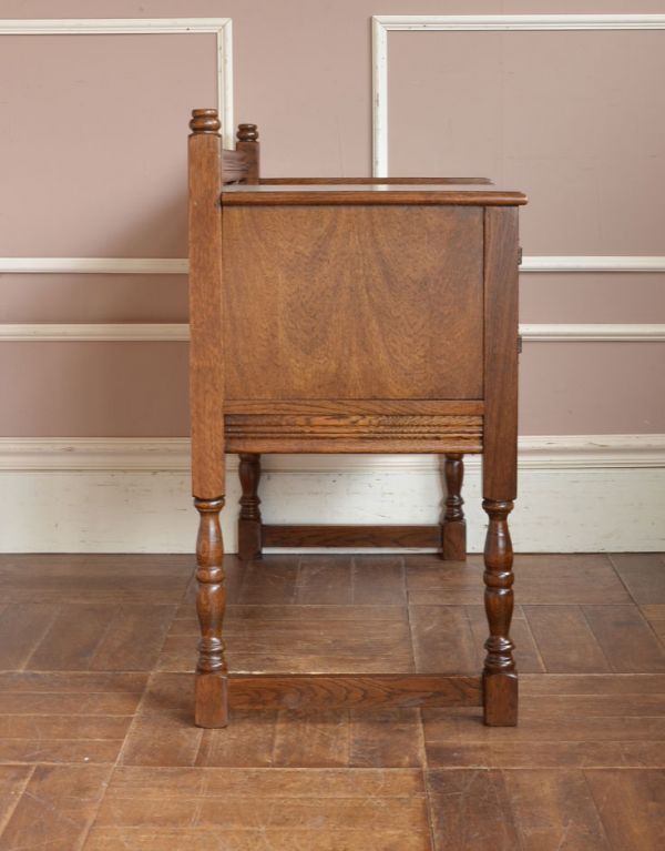 ビンテージチェア　テレフォンベンチ　シート  イギリスアンティーク イギリス アンティーク 家具 テレフォンベンチ テレフォンシート