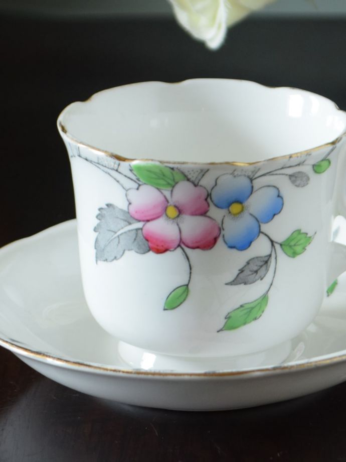 Heathcote Chinaのカップ&ソーサー