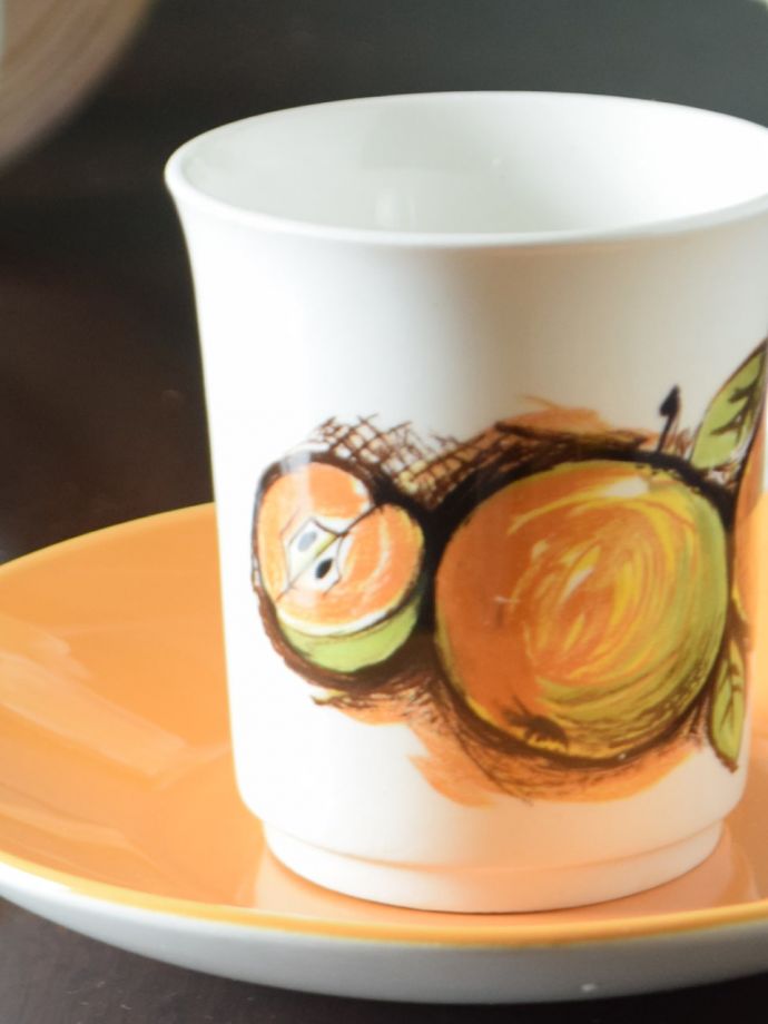J&G Meakinのカップ＆ソーサー