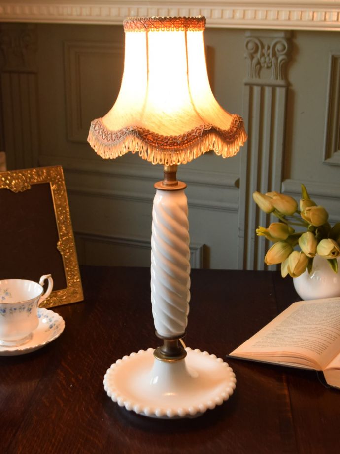 アンティークの照明、テーブルランプ