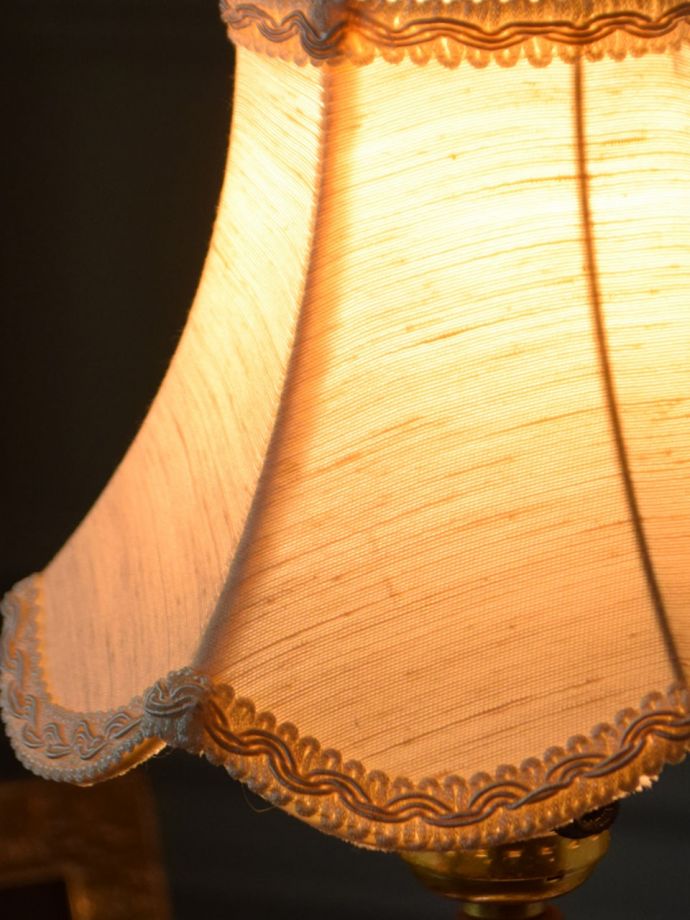 大切に使い続けられたオリジナルのシェード