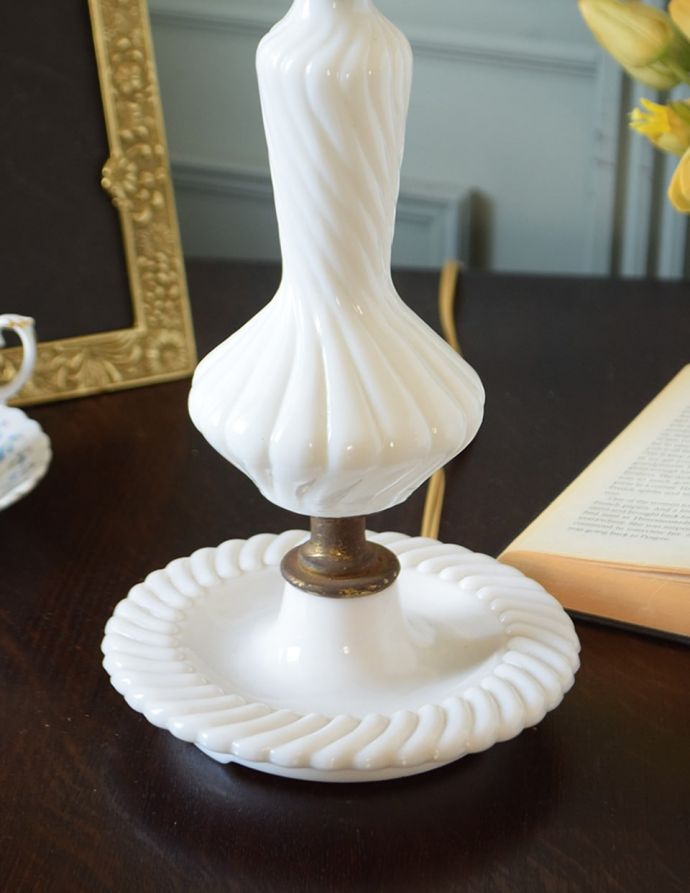 テーブルランプの装飾