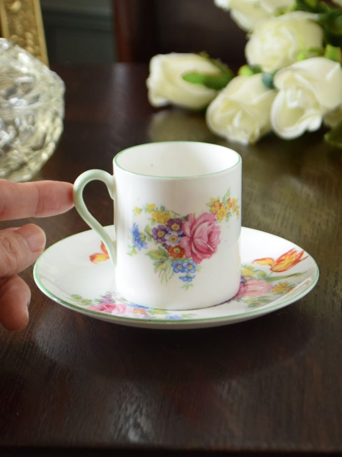 イギリスのカップ&ソーサー