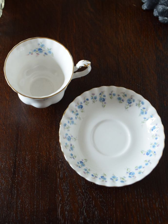 英国アンティークのおしゃれな食器