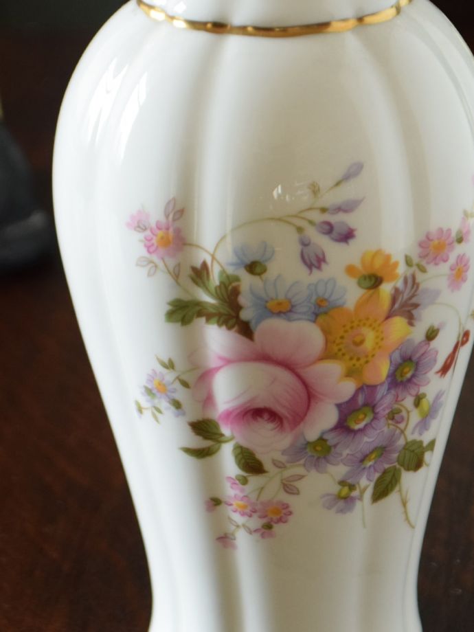 ロイヤルクラウンダービーの「ポジー」