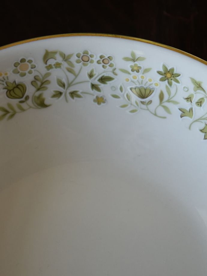 ロイヤルドルトンのアンティーク食器