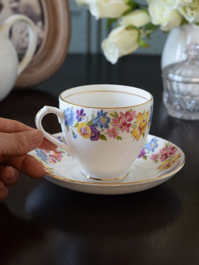 アンティークのおしゃれな食器