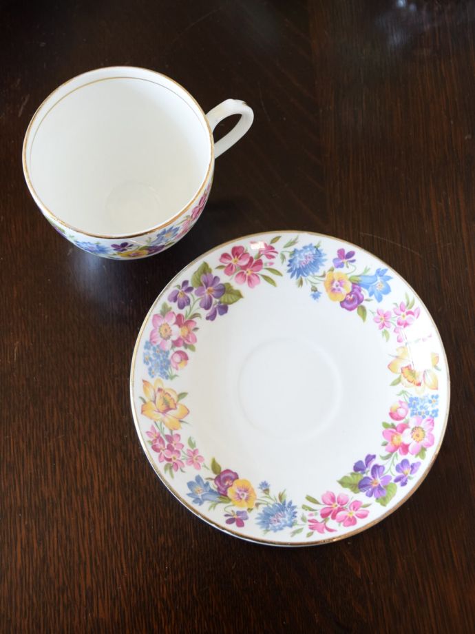 ダッチェスのアンティーク食器