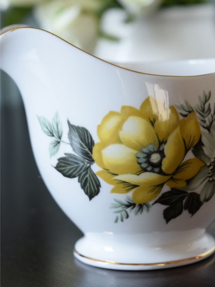 クィーンアンのミルクピッチャー