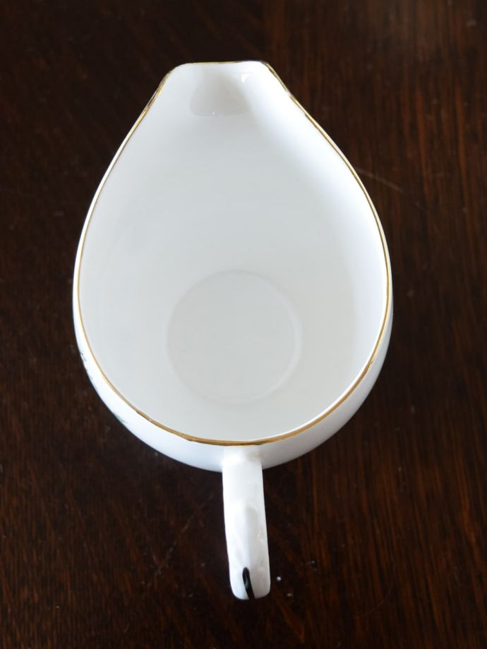 英国アンティークのおしゃれな食器