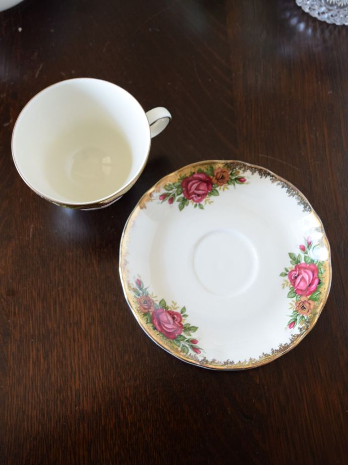 アンティークのおしゃれな食器