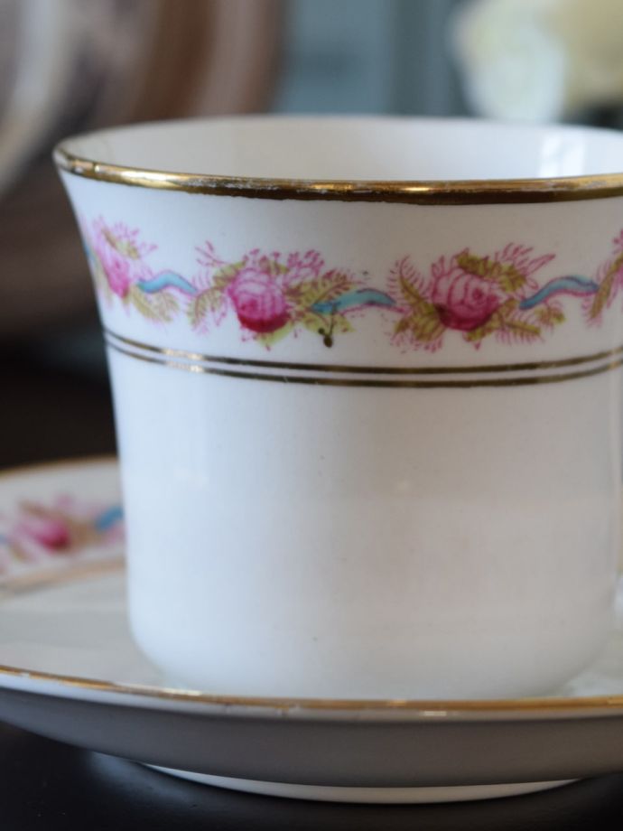 ロイヤルアルバートクラウンチャイナのカップ＆ソーサー