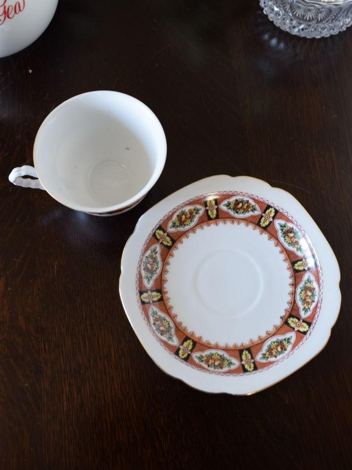 アンティークのおしゃれな食器