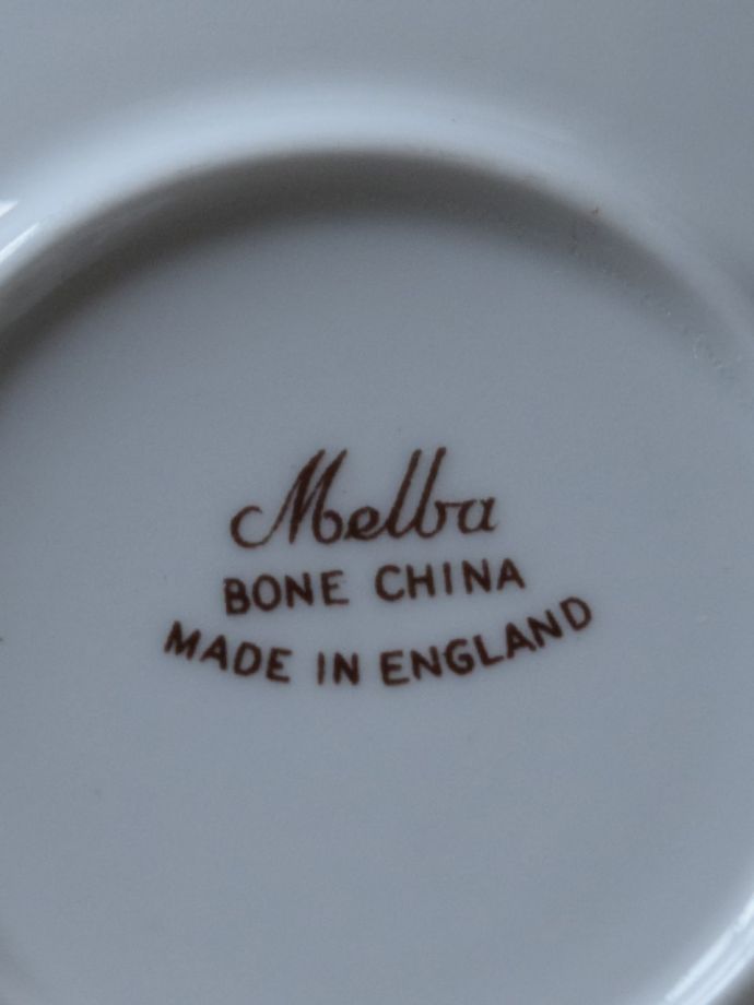 カップ＆ソーサーのバックスタンプ