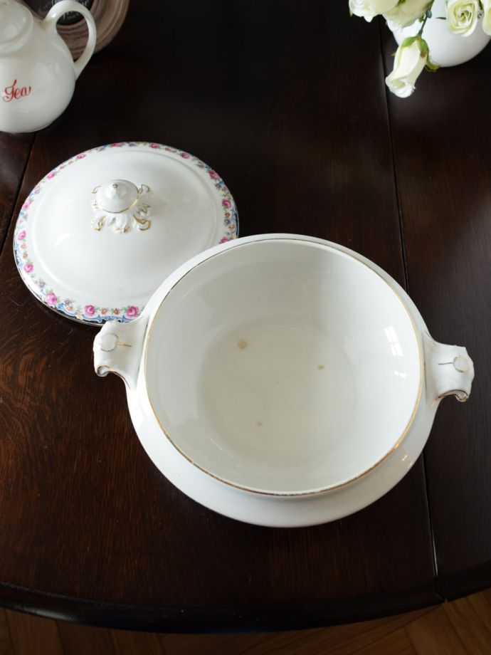 おしゃれなアンティークの食器