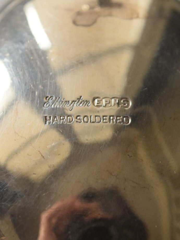 裏側には品質の証