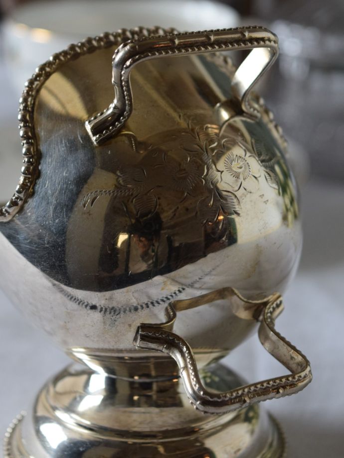 英国アンティークのシルバー、シュガーポット