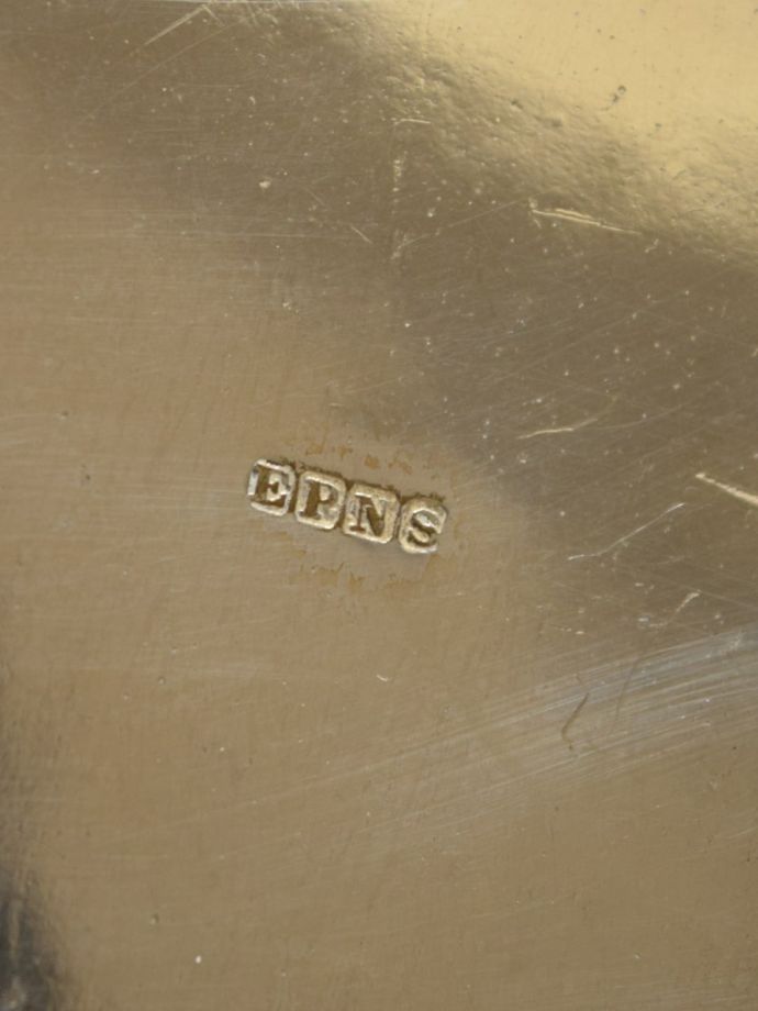 アンティークのシルバープレート