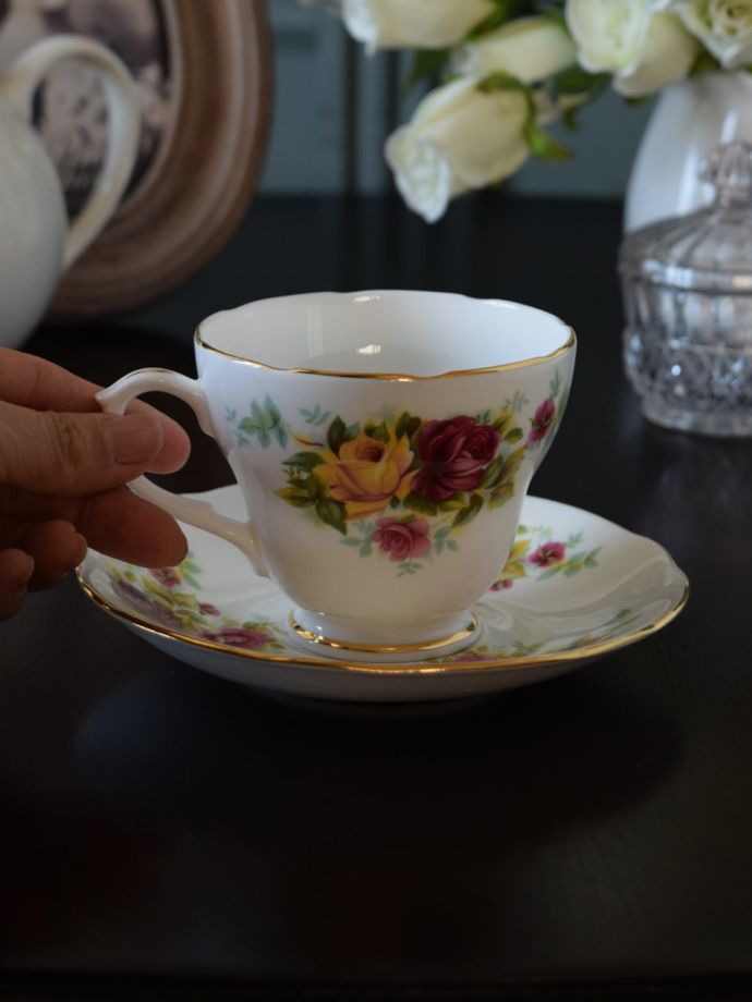 アンティークのおしゃれな食器