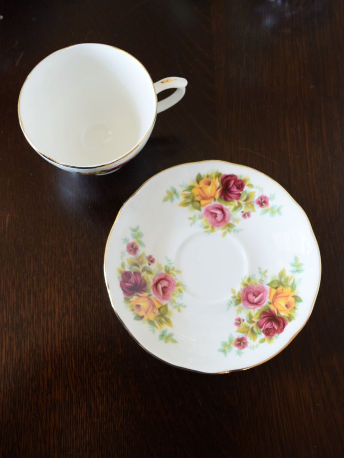 ダッチェスのアンティーク食器