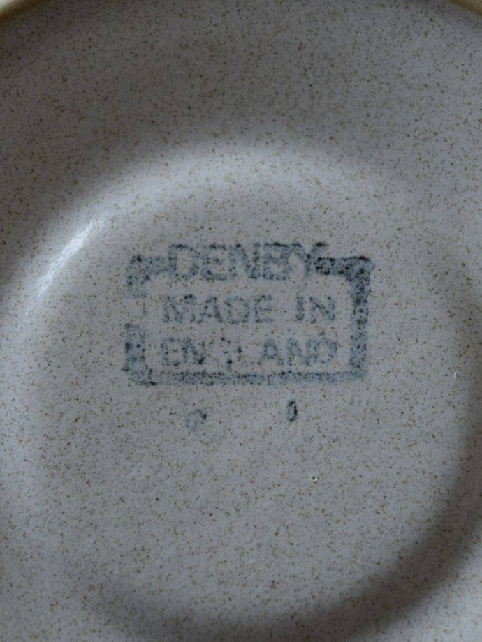 デンビー社のバックスタンプ