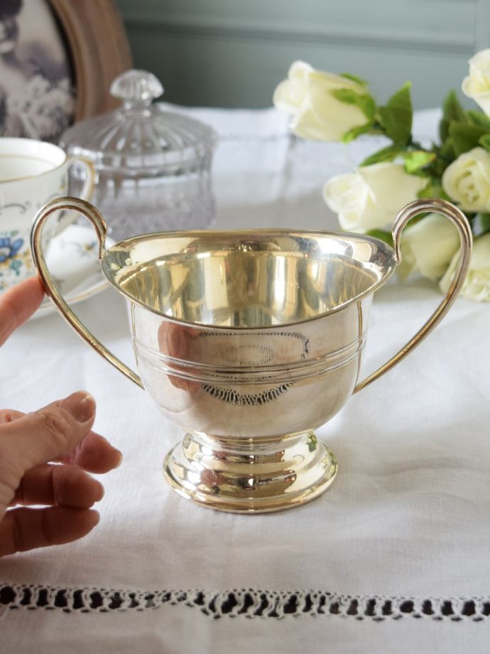 英国アンティークの銀食器