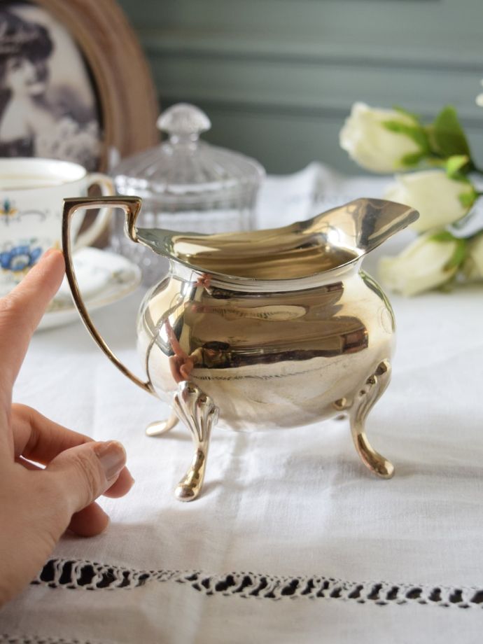 英国アンティークの銀食器