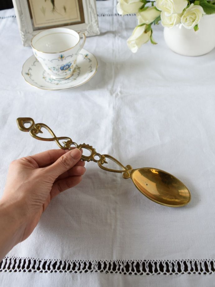 イギリスのおしゃれなブラスオブジェ、アンティークの真鍮の壁飾り